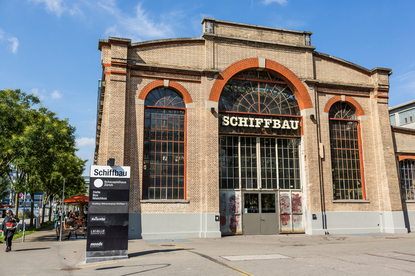 ZUERICH TOURISMUS RESTAURANT LA SALLE Foxtrail Spartakus Zrich Zrich West