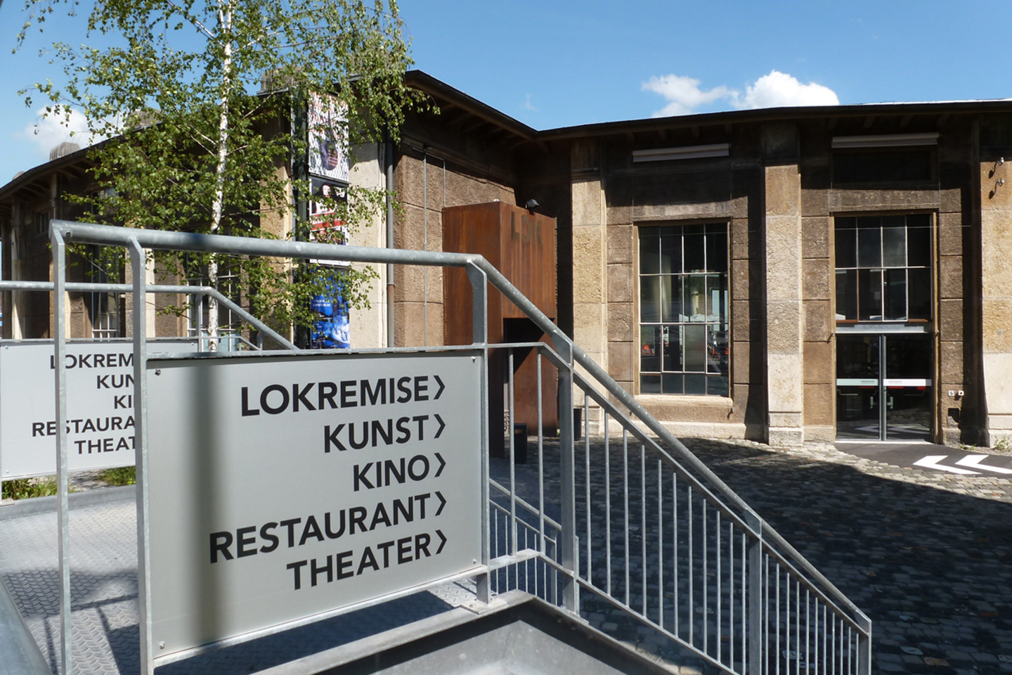 Kulturzentrum Lokremise Eingang Foxtrail Columban St Gallen Kultur Lokremise 7